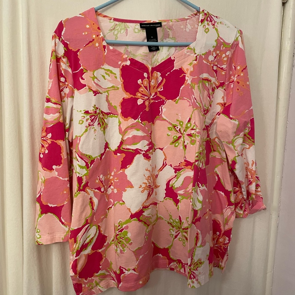 Alfred Dunner pink flowered top
